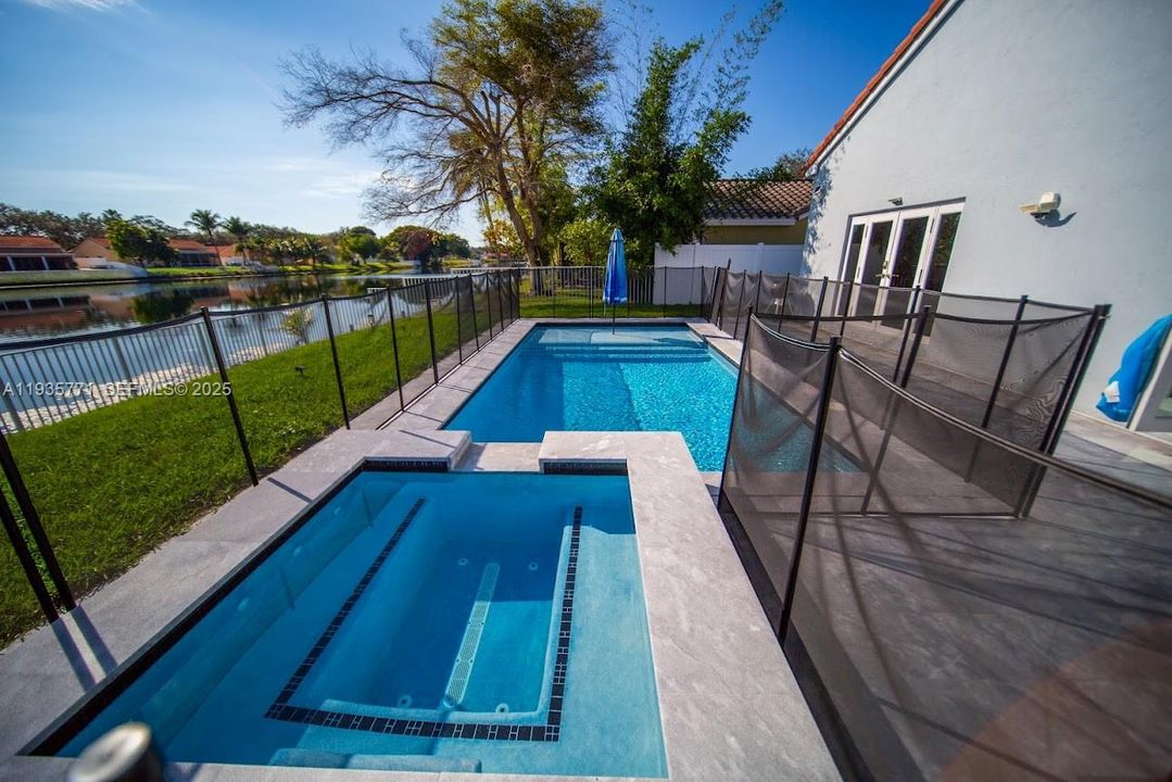 For Sale: $1,100,000 (4 beds, 2 baths, 2378 Square Feet)