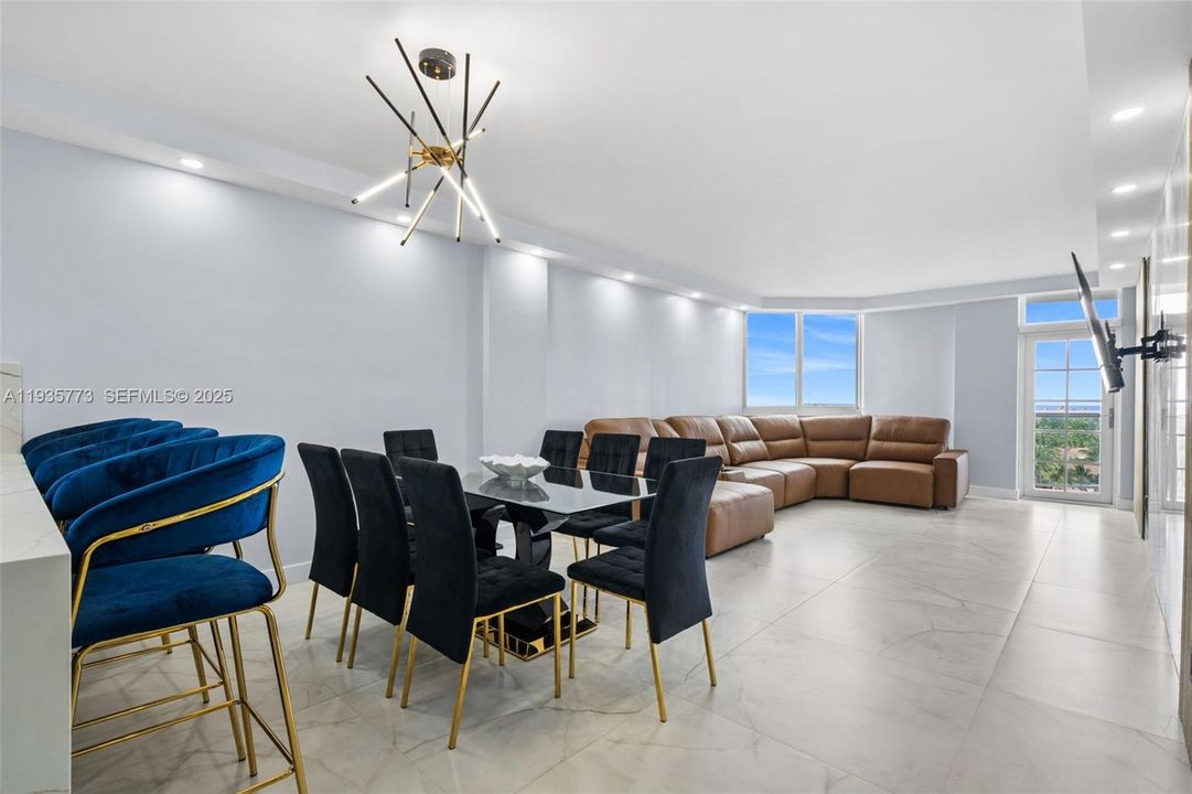 En Venta: $699,000 (3 camas, 2 baños, 1492 Pies cuadrados)