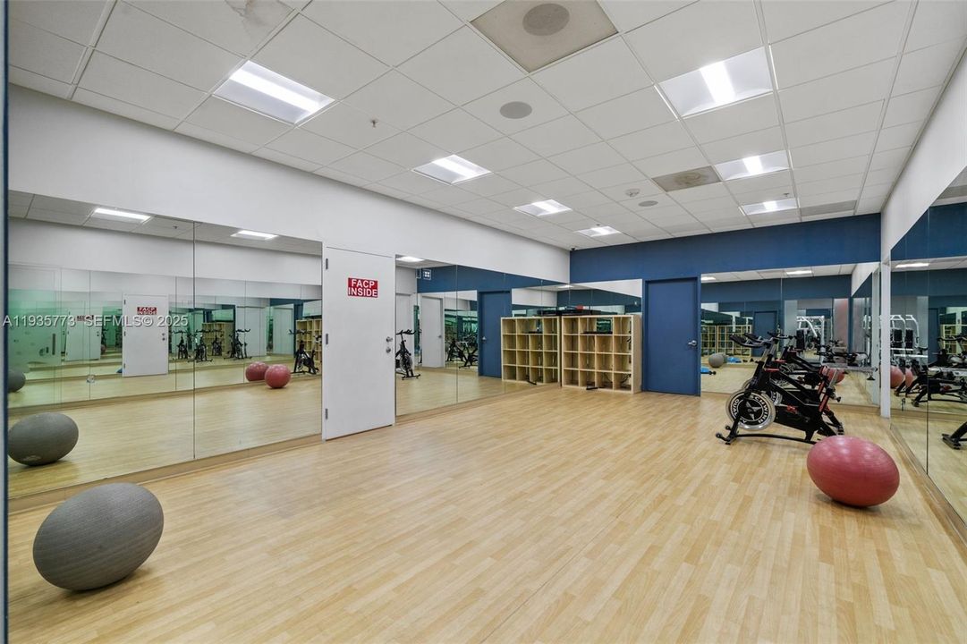 En Venta: $699,000 (3 camas, 2 baños, 1492 Pies cuadrados)