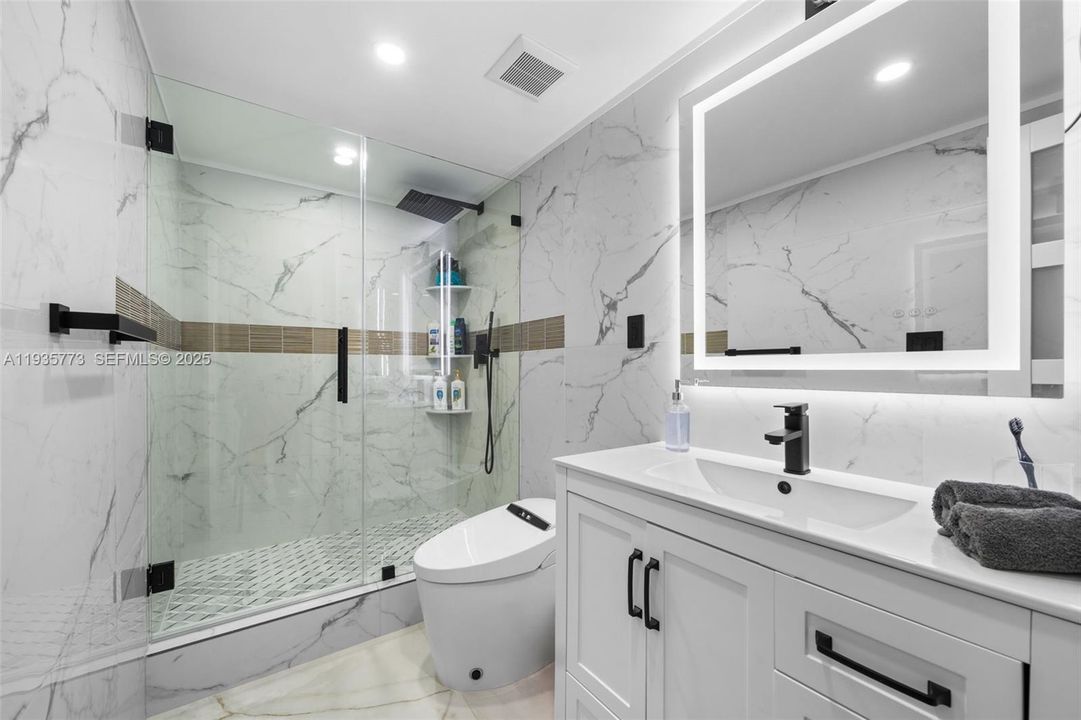 En Venta: $699,000 (3 camas, 2 baños, 1492 Pies cuadrados)