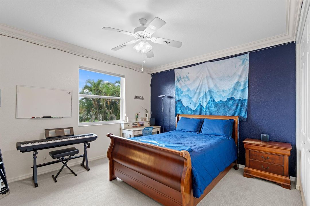 Bedroom Up 1