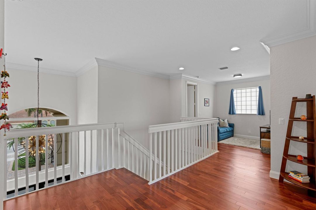 UpStairs Landing