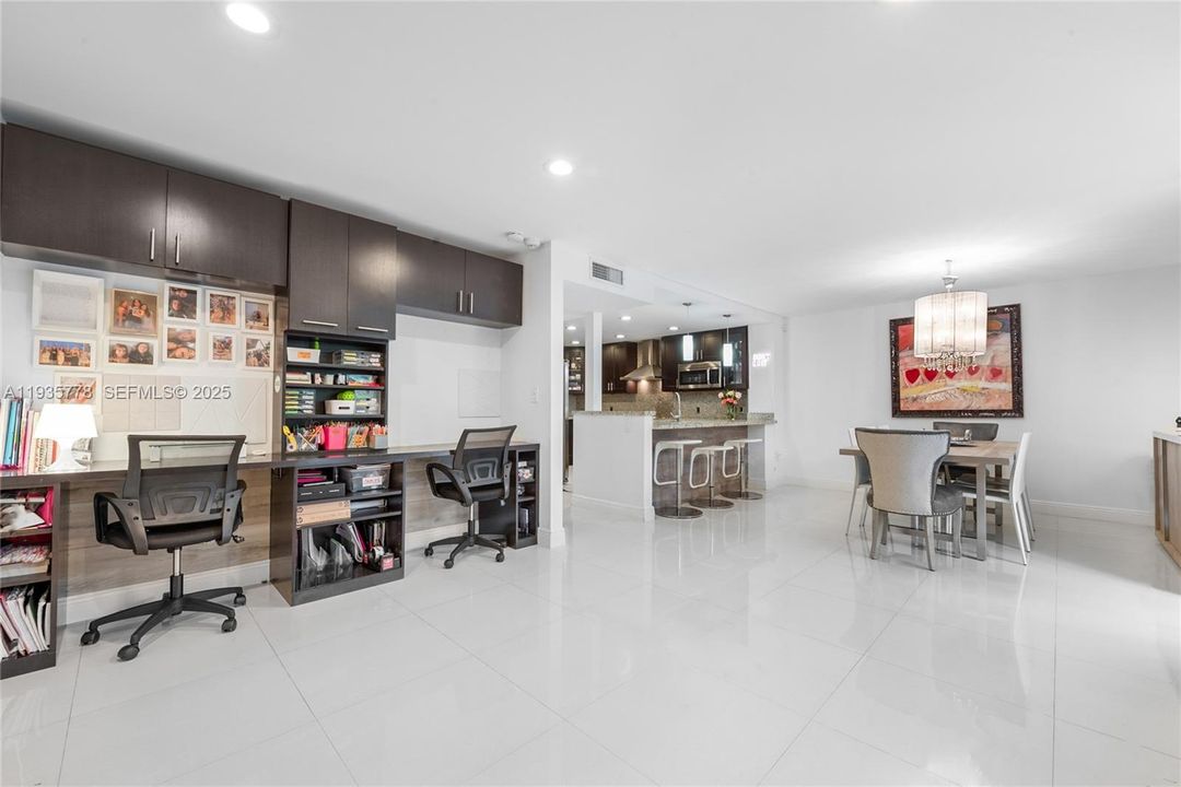 На продажу: $945,000 (3 спален, 2 ванн, 2200 Квадратных фут)