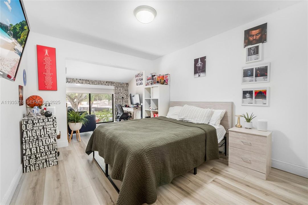 На продажу: $945,000 (3 спален, 2 ванн, 2200 Квадратных фут)