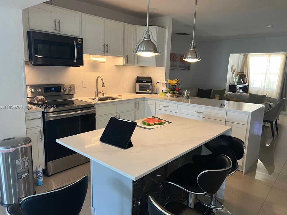 For Sale: $712,900 (4 beds, 4 baths, 0 Square Feet)