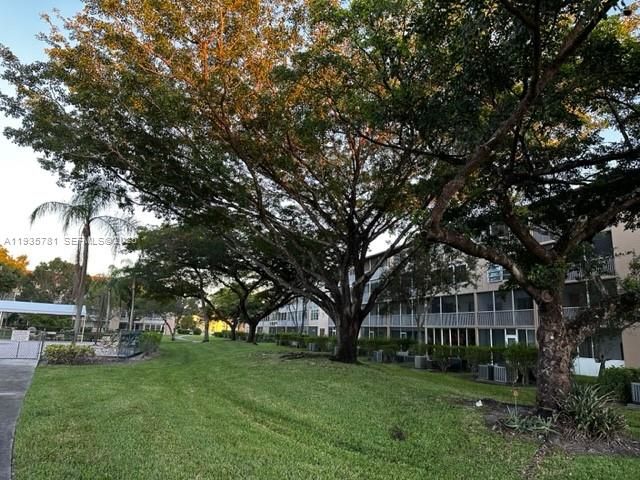 В аренду: $1,950 (2 спален, 1 ванн, 953 Квадратных фут)