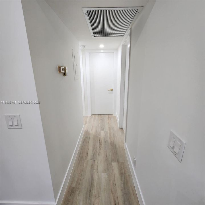 В аренду: $1,950 (2 спален, 1 ванн, 953 Квадратных фут)