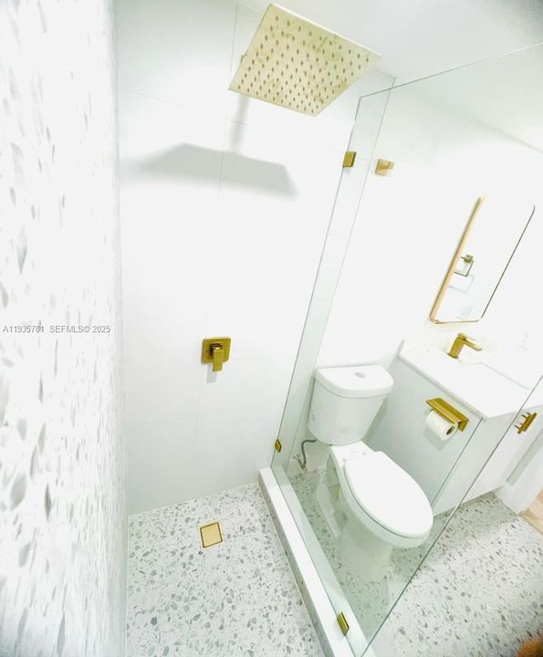 В аренду: $1,950 (2 спален, 1 ванн, 953 Квадратных фут)