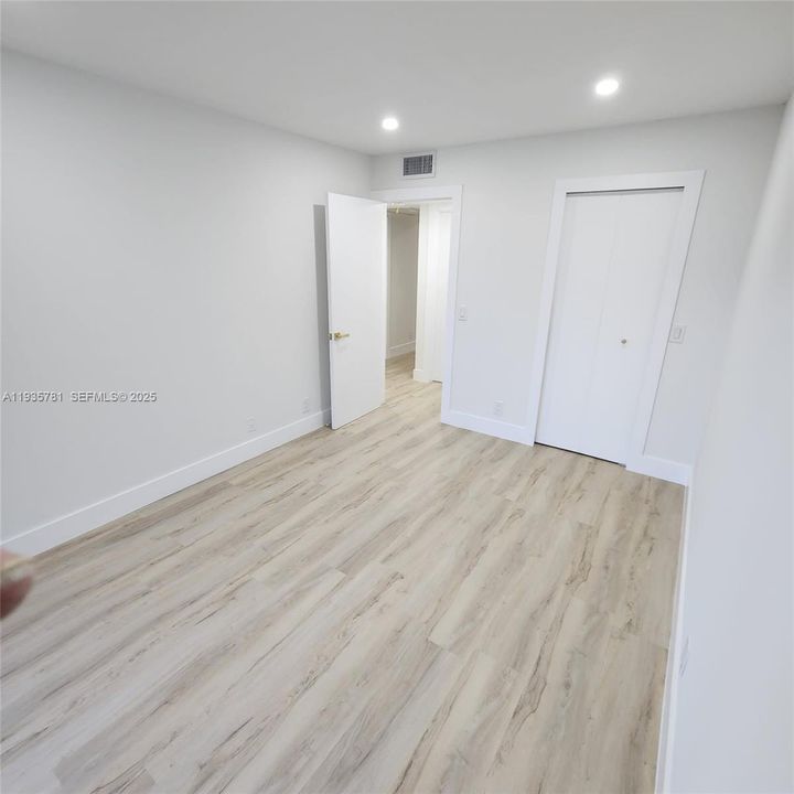 В аренду: $1,950 (2 спален, 1 ванн, 953 Квадратных фут)