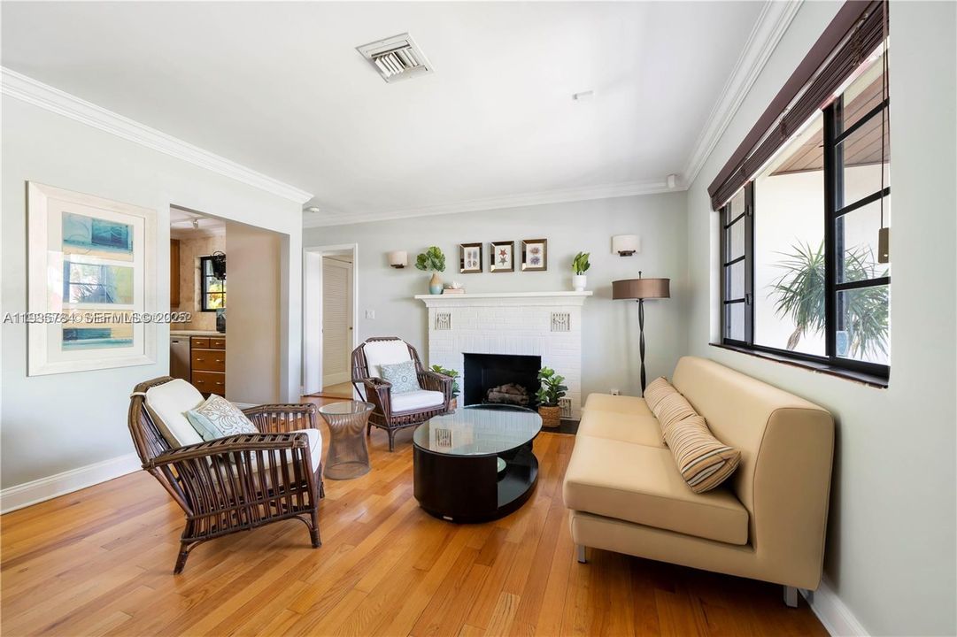 На продажу: $2,250,000 (4 спален, 3 ванн, 2361 Квадратных фут)