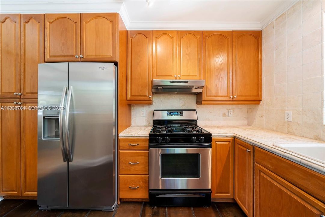 На продажу: $2,250,000 (4 спален, 3 ванн, 2361 Квадратных фут)