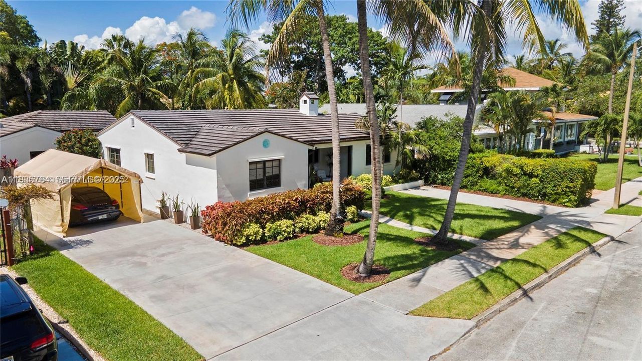 На продажу: $2,250,000 (4 спален, 3 ванн, 2361 Квадратных фут)