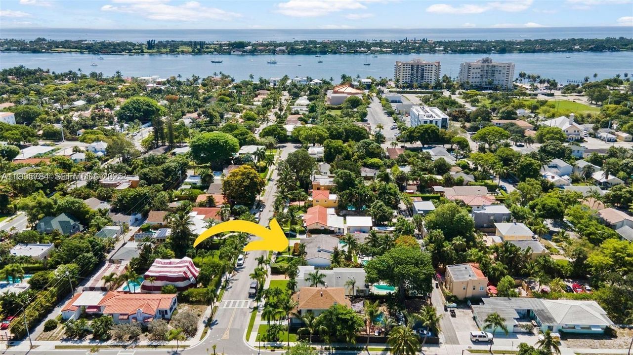 На продажу: $2,250,000 (4 спален, 3 ванн, 2361 Квадратных фут)