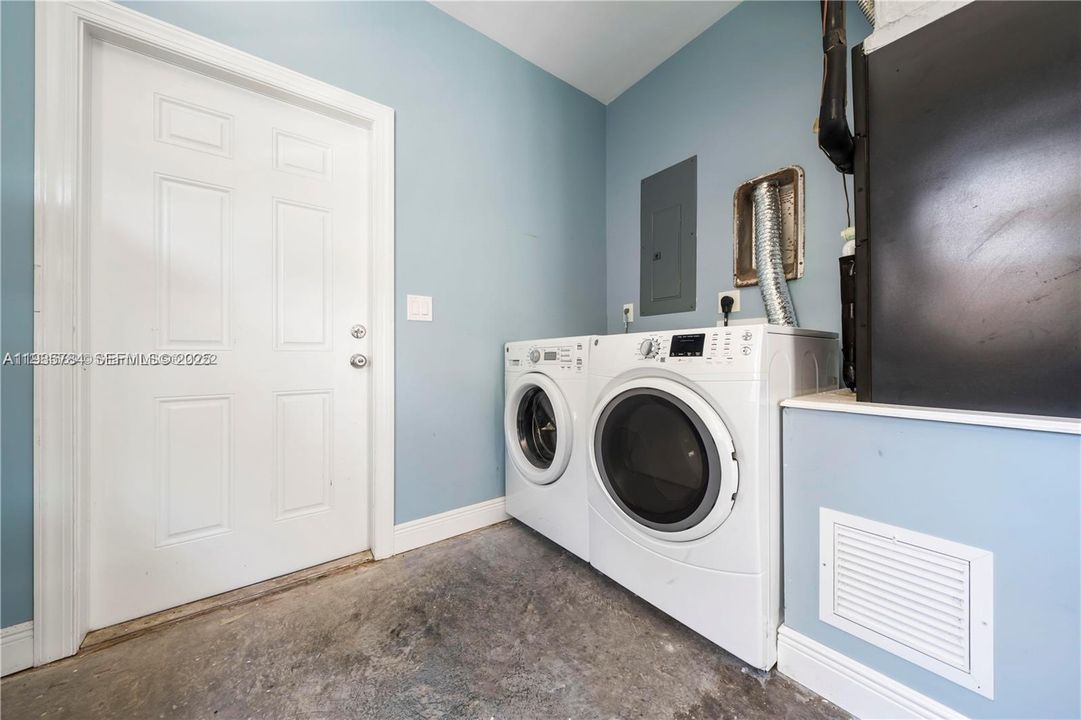 На продажу: $2,250,000 (4 спален, 3 ванн, 2361 Квадратных фут)