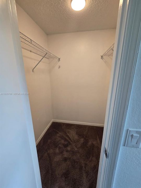 В аренду: $2,200 (3 спален, 2 ванн, 0 Квадратных фут)