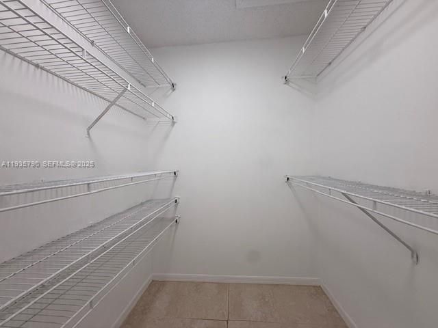 В аренду: $2,200 (2 спален, 2 ванн, 921 Квадратных фут)