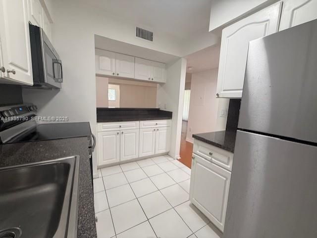 В аренду: $2,200 (2 спален, 2 ванн, 921 Квадратных фут)