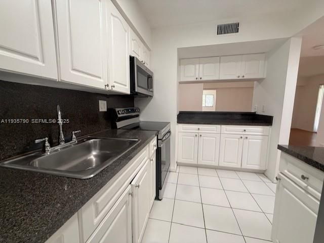 В аренду: $2,200 (2 спален, 2 ванн, 921 Квадратных фут)