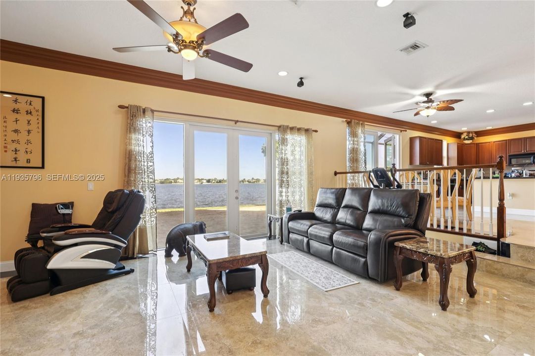For Sale: $1,100,000 (5 beds, 3 baths, 3628 Square Feet)