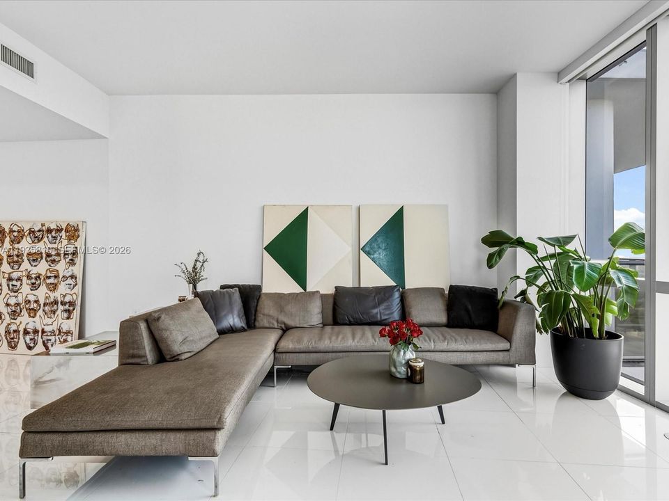 En Venta: $1,689,000 (3 camas, 4 baños, 2204 Pies cuadrados)