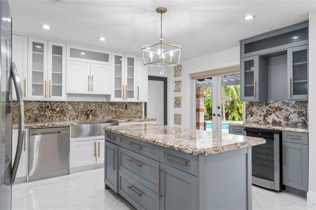 出租: $5,500 (4 贝兹, 3 浴室, 1796 平方英尺)