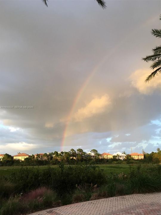 В аренду: $6,995 (3 спален, 2 ванн, 1914 Квадратных фут)