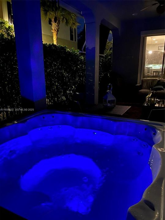 В аренду: $6,995 (3 спален, 2 ванн, 1914 Квадратных фут)