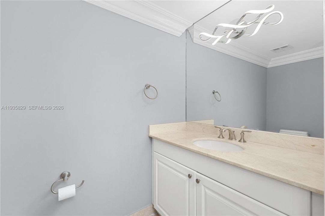 En Venta: $1,500,000 (2 camas, 3 baños, 2973 Pies cuadrados)