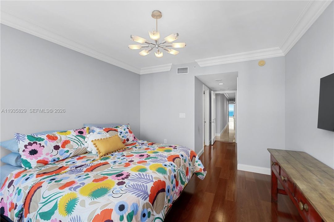 En Venta: $1,500,000 (2 camas, 3 baños, 2973 Pies cuadrados)