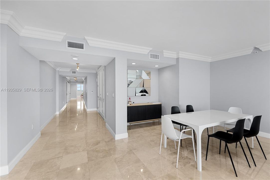 En Venta: $1,500,000 (2 camas, 3 baños, 2973 Pies cuadrados)