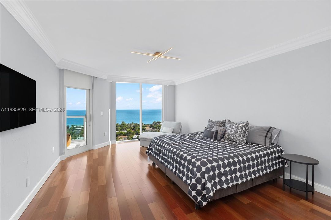 En Venta: $1,500,000 (2 camas, 3 baños, 2973 Pies cuadrados)