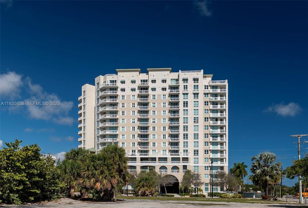 На продажу: $450,000 (2 спален, 2 ванн, 1385 Квадратных фут)