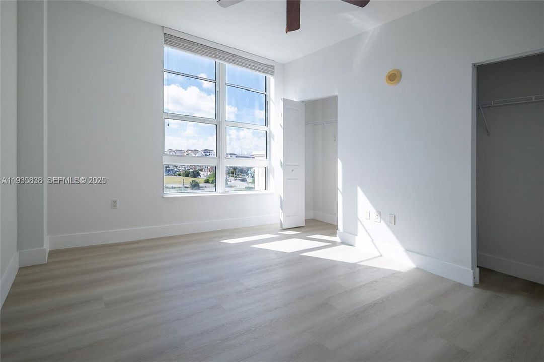 На продажу: $450,000 (2 спален, 2 ванн, 1385 Квадратных фут)