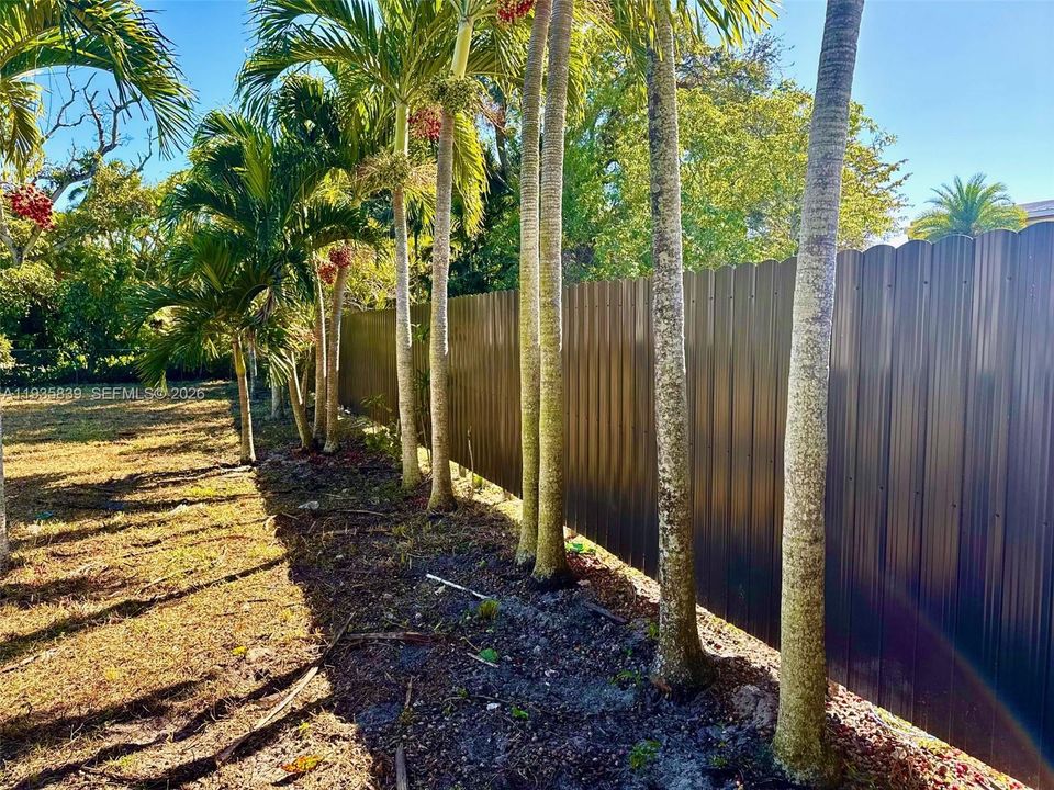 На продажу: $389,000 (2 спален, 1 ванн, 808 Квадратных фут)