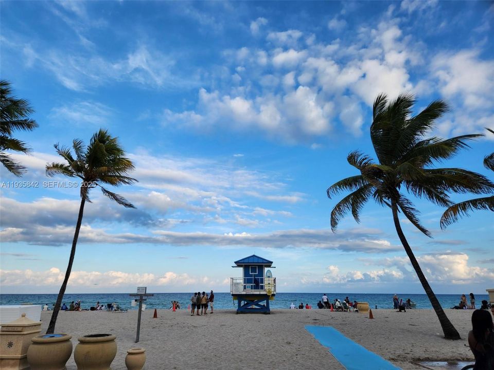 В аренду: $1,950 (0 спален, 1 ванн, 325 Квадратных фут)