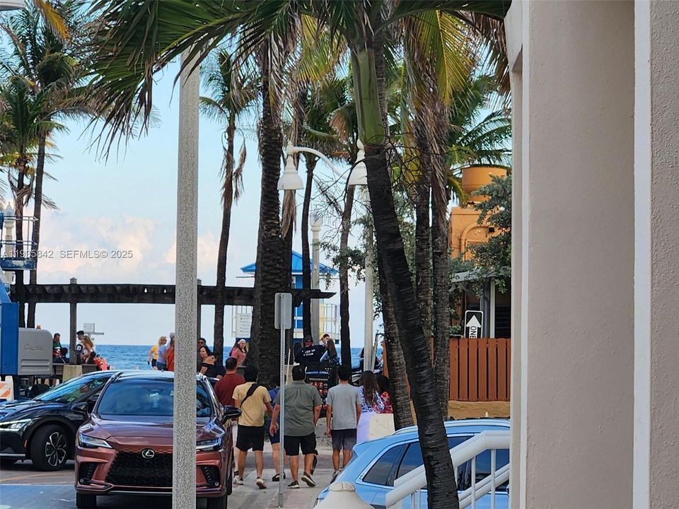 В аренду: $1,950 (0 спален, 1 ванн, 325 Квадратных фут)