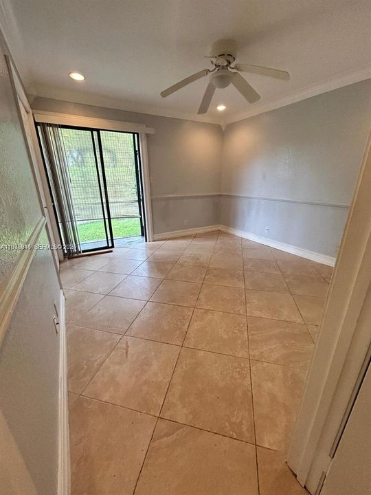 В аренду: $2,000 (2 спален, 2 ванн, 800 Квадратных фут)