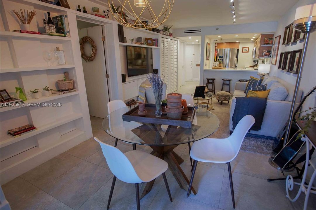 На продажу: $506,000 (1 спален, 1 ванн, 746 Квадратных фут)