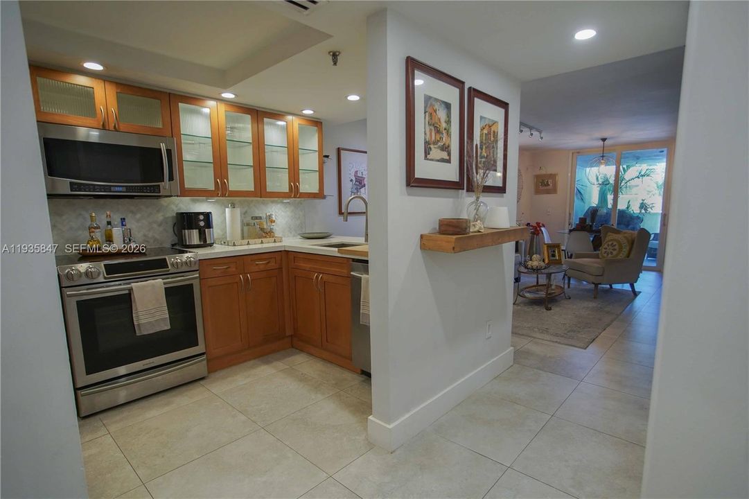 На продажу: $506,000 (1 спален, 1 ванн, 746 Квадратных фут)