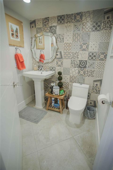 Powder room