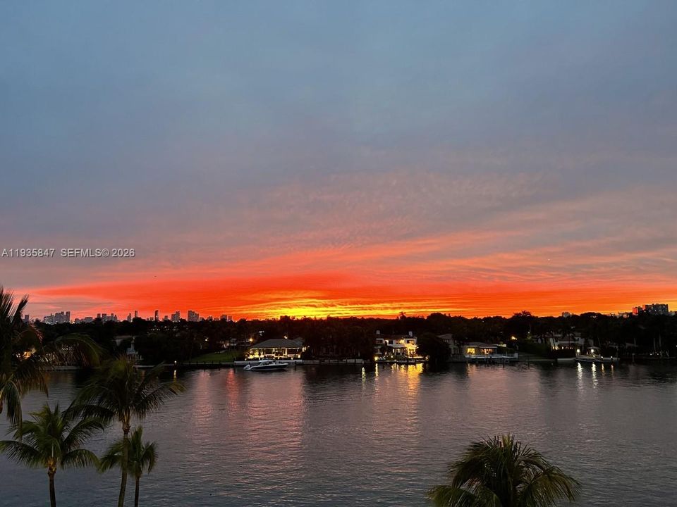 На продажу: $506,000 (1 спален, 1 ванн, 746 Квадратных фут)