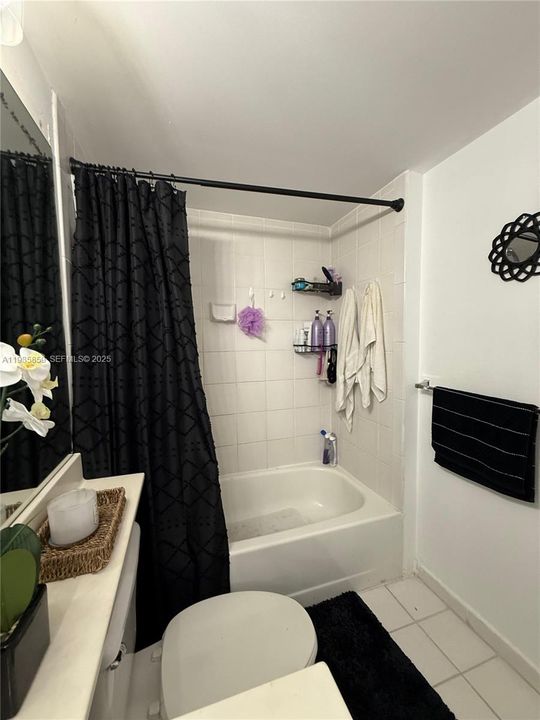 For Sale: $329,000 (2 beds, 2 baths, 1062 Square Feet)