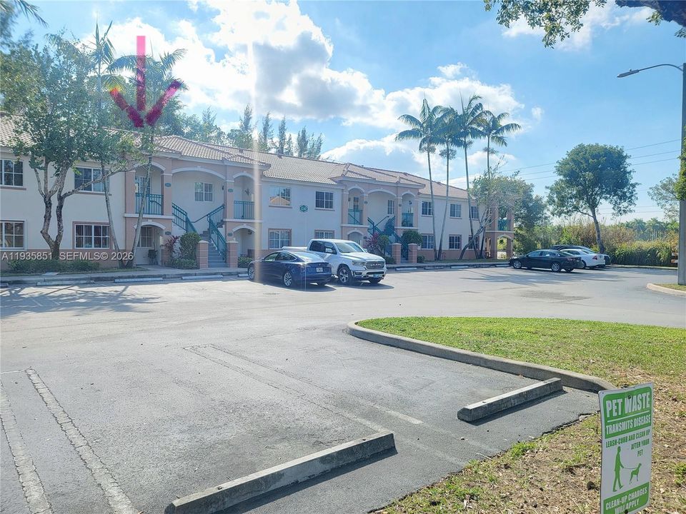 В аренду: $1,600 (2 спален, 2 ванн, 815 Квадратных фут)