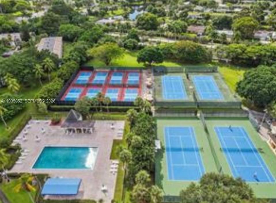 На продажу: $189,000 (2 спален, 2 ванн, 1568 Квадратных фут)