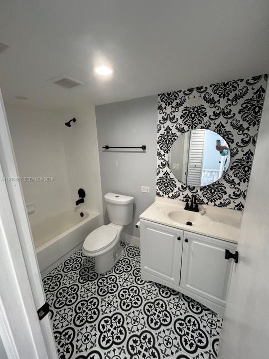 На продажу: $189,000 (2 спален, 2 ванн, 1568 Квадратных фут)