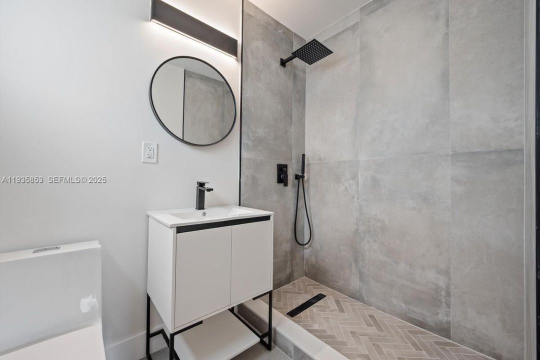 出租: $450 (3 贝兹, 2 浴室, 1795 平方英尺)