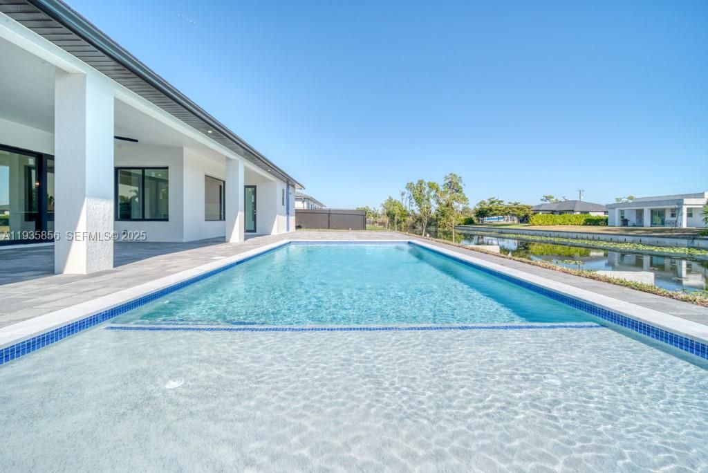 For Sale: $799,000 (4 beds, 3 baths, 2236 Square Feet)