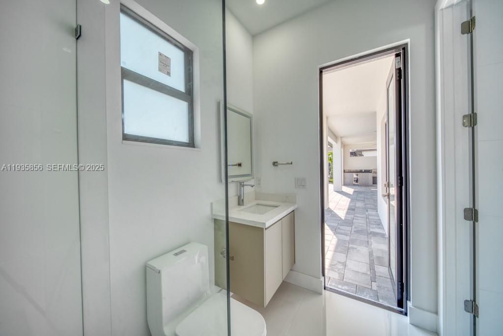 For Sale: $799,000 (4 beds, 3 baths, 2236 Square Feet)