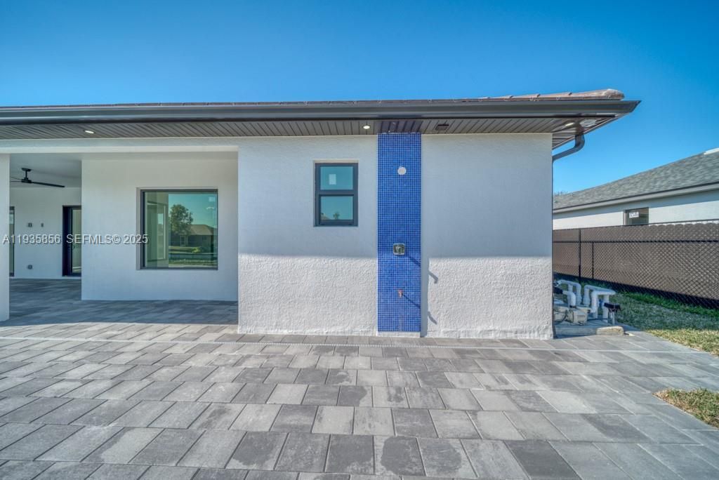 For Sale: $799,000 (4 beds, 3 baths, 2236 Square Feet)