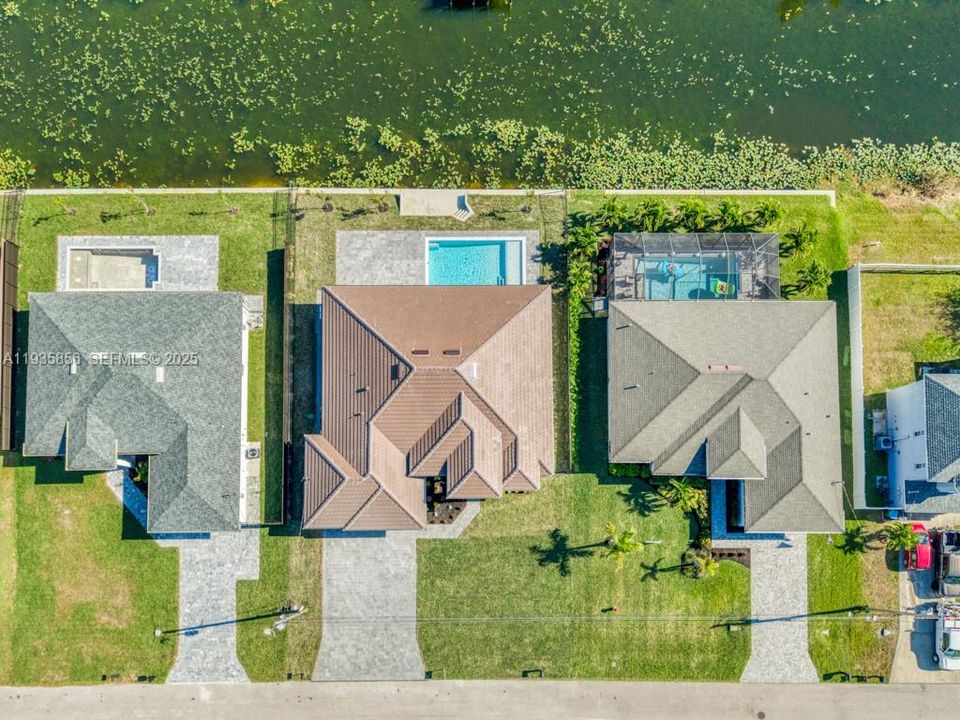 For Sale: $799,000 (4 beds, 3 baths, 2236 Square Feet)